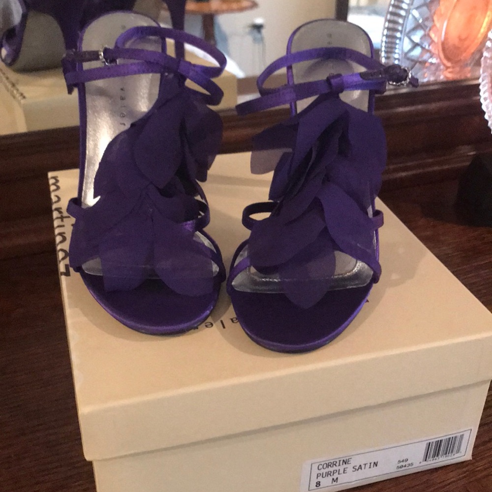 Brand new purple heel